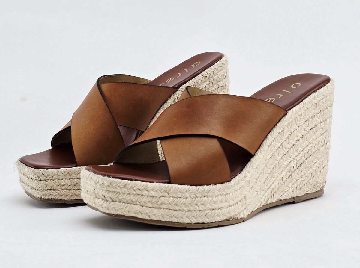 Loreta Camel