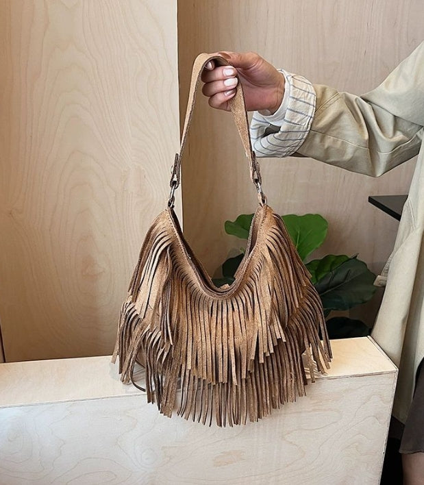 Bolso Cruzado con Flecos