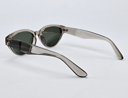 Lentes de Sol Estilo Ojo de Gato Cristal Translúcido/Lente Verde