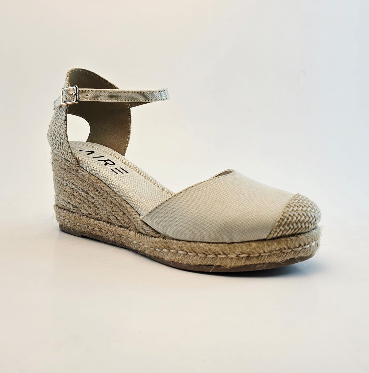 Victoria Beige
