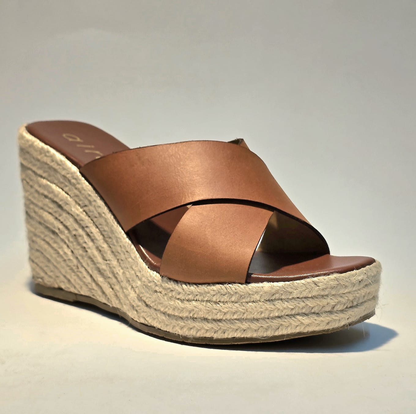 Loreta Camel